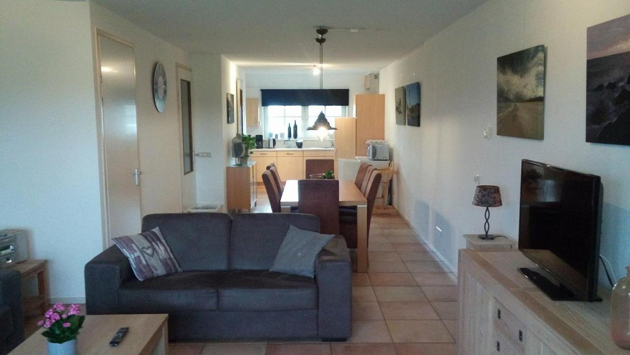 Uut In Thuus 21A Apartment Buren  Luaran gambar